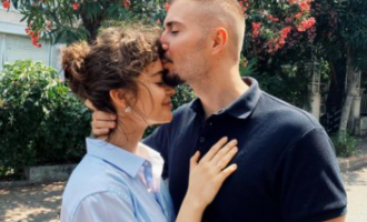 Fejohet këngëtarja Valza Zhegrova