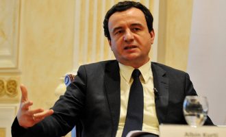 Kurti takon sot kryetarët e komunave