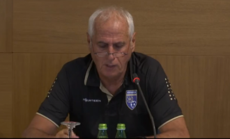 Challandes pyetet për Zvicrën, përgjigjja e tij shkakton të qeshura