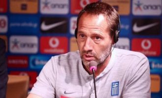Trajneri i Greqisë shprehet se është optimist për rezultat pozitiv ndaj Kosovës