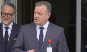 Qeveria ia vazhdon mandatin sekretarit të MSH-së