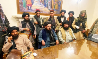 “Demoralizimi i ushtrisë afgane solli fitoren e telebanëve”