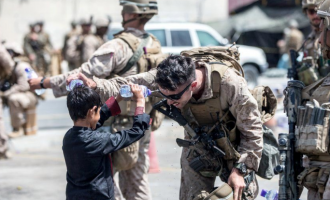 Biden: Përpjekjet për të evakuuar njerëzit nga aeroporti i Kabulit po përshpejtohen