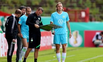 Van Bommel bën gabim të madh, Wolfsburg eleminohet nga Kupa e Gjermanisë
