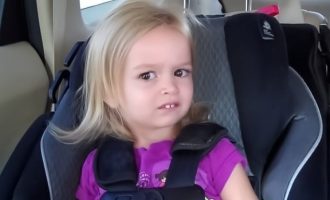 Fotografia e 2-vjeçares do të dalë në ankand për mijëra dollarë