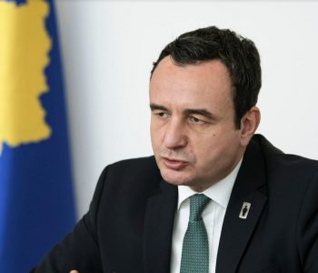 Kurti “i tronditur” nga vrasja e dyfishtë në Pejë