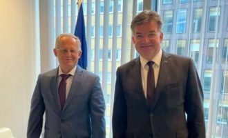 Kosova e Serbia afër një marrëveshjeje të përkohshme për targat