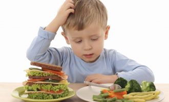 Këshilla që fëmija juaj të ushqehet shëndetshëm