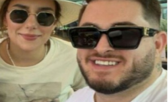 Zbuloi publikisht se është gay, shoku i ngushtë hakmerret ndaj Teas