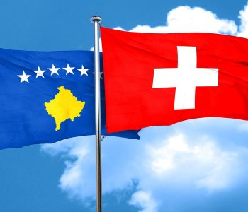 Wermuth ‘mbron’ shqiptarët, thotë që nuk është faji i tyre për rritje të rasteve në Zvicër, fajëson Qeverinë