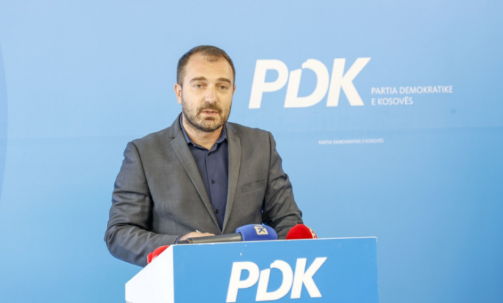 PDK kritikon Qeverinë: Keqmenaxhuat pandeminë, fëmijët janë mbetur në shtëpi