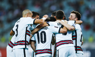 Portugalia “rrëmben” tre pikë në udhëtim ndaj Azerbajxhanit