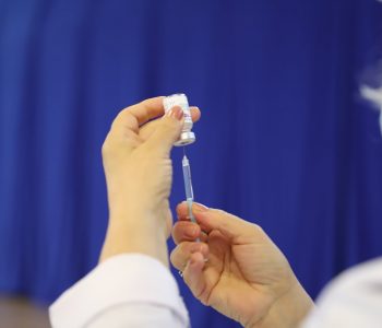 Ministria e Shëndetësisë fillon lansimin e certifikatave elektronike të vaksinimit kundër COVID-19