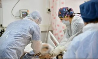 Brenda 24 orëve COVID-19 ia merr jetën çiftit nga Vitia, gruaja vdiq teksa burri saj po varrosej