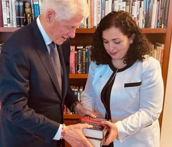 Osmani takon Clintonin, falënderon për çdo gjë që ka bërë për shqiptarët