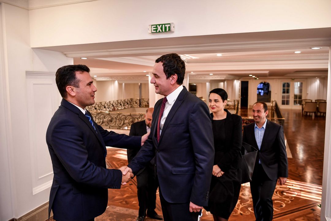 Qeveria e Kosovës dhe ajo e Maqedonisë Veriore mblidhen në Shkup - Vimarsana News