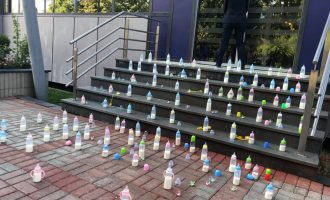 PSD-ja vendos biberonë në hyrje të qeverisë për të kundërshtuar mbylljen e çerdheve