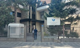 “Jo vaksinim i detyrueshëm”, vendimi i qeverisë dërgohet në Kushtetuese