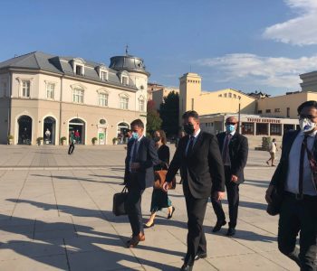 Lajçak në Kosovë, pritet të takohet me Kurtin