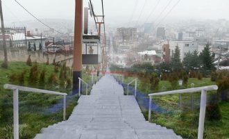 Haradinaj premton ndërtimin e teleferikut te shkallët e Arbërisë