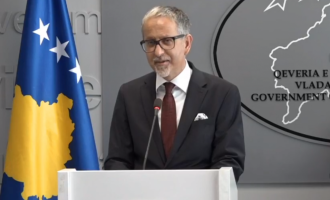 Vitia thërret konferencë për media, pritet të dorëhiqet