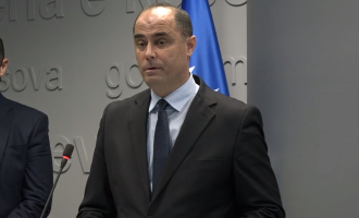 Drejtori i Policisë: 10 zyrtarë policorë u lënduan në Mitrovicën Veriore gjatë aksionitkundër kontrabandimit me mallra