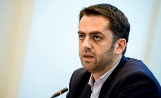 Hodhi gazlotsjellës në Kuvend, dënohet me 1 vit e 2 muaj burgim me kusht ish-deputeti Driton Çaushi