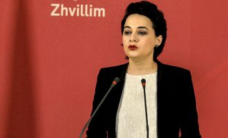 Fitore Pacolli thyen heshtjen: Vazhdojmë edhe pak