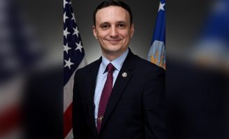 Ish-shefi i softuerit të Pentagonit jep dorëheqje, thotë se Kina ka fituar “luftën e teknologjisë”