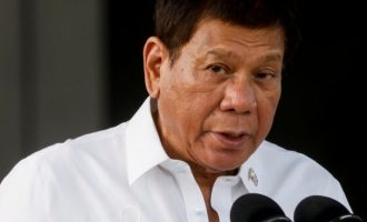 Presidenti i Filipineve njofton tërheqjen nga politika në fund të mandatit