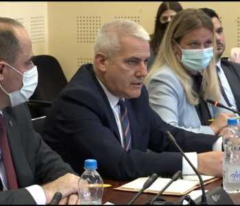 Sveçla: Vendimi për reciprocitet dha rezultat, ishim të përgatitur që barrikadat t’i largonim fizikisht