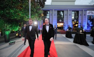 Shfaqet premiera e filmit më të ri “No time to die” në Tiranë