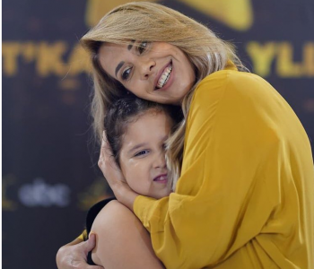 Moderatorja shqiptare kërkon falje pasi bullizoi vogëlushen 8-vjeçare për peshën e saj