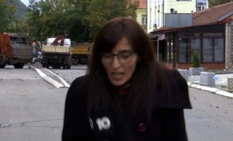 Momenti kur një mjet shpërthen derisa gazetarja po raportonte live nga veriu