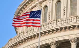 Kongresmenët i shkruajnë Biden-it, kërkojnë “të dyfishohet fokusi amerikan në zgjidhjen e tensioneve Kosovë-Serbi”