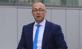 Rakiq para takimit me Vuçiqin: S’durojmë më, duan të na marrin edhe ajrin