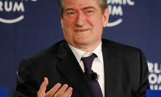 “Jam 77 herë i lumtur”, Sali Berisha feston ditëlindjen