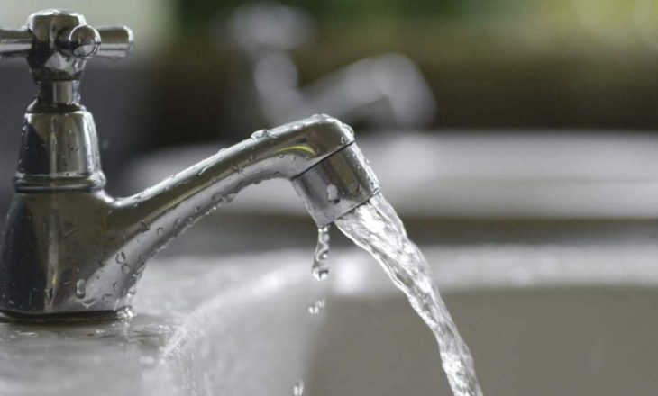 Paralajmërohet rritje e çmimit të ujit të pijes dhe shërbimeve të mbeturinave