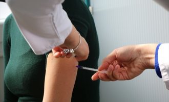 Qytetarët sot mund të vaksinohen edhe në sheshin “Zahir Pajaziti”