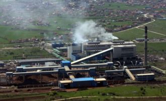 Sindikata e Ferronikelit kërkon takim me kryeministrin për një zgjidhje për të rifilluar punën