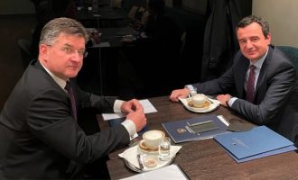 Lajçak: Me Kurtin bëm diskutim të thellë për dialogun me Serbinë