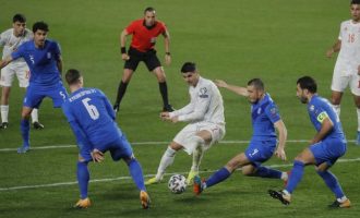 Greqia e kërkon shancen e fundit ndaj Spanjës