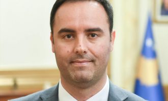 Konjufca: Bashkëndjejmë me familjet e viktimave