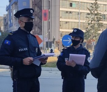Policia shqiptoi 263 gjoba për mosrespektim të masave anti COVID-19
