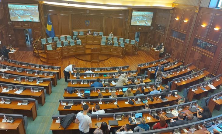 Përplasja Musliu-Peci, propozohet që Kuvendi të draftojë Kodin e Etikës