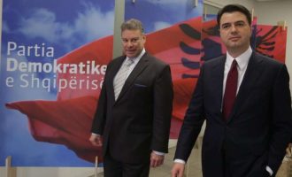 “Partia Demokratike do të ketë pasoja nëse zgjedh Sali Berishën si udhëheqës të saj”