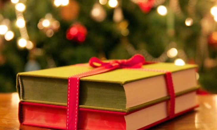Librat më të mirë për t’u lexuar gjatë Krishtlindjeve