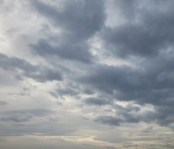 Moti i vranët sot në Kosovë, priten reshje bore