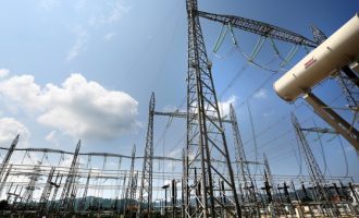 Sot protestohet kundër ndërprerjes së rrymës, kërkohet edhe shkarkimi i ministres Rizvanolli