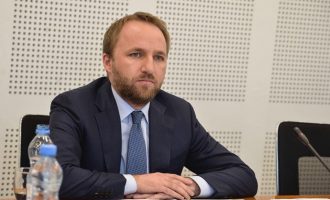 Tahiri beson se Kurti ka divergjenca mes asaj si e thotë dhe si vepron